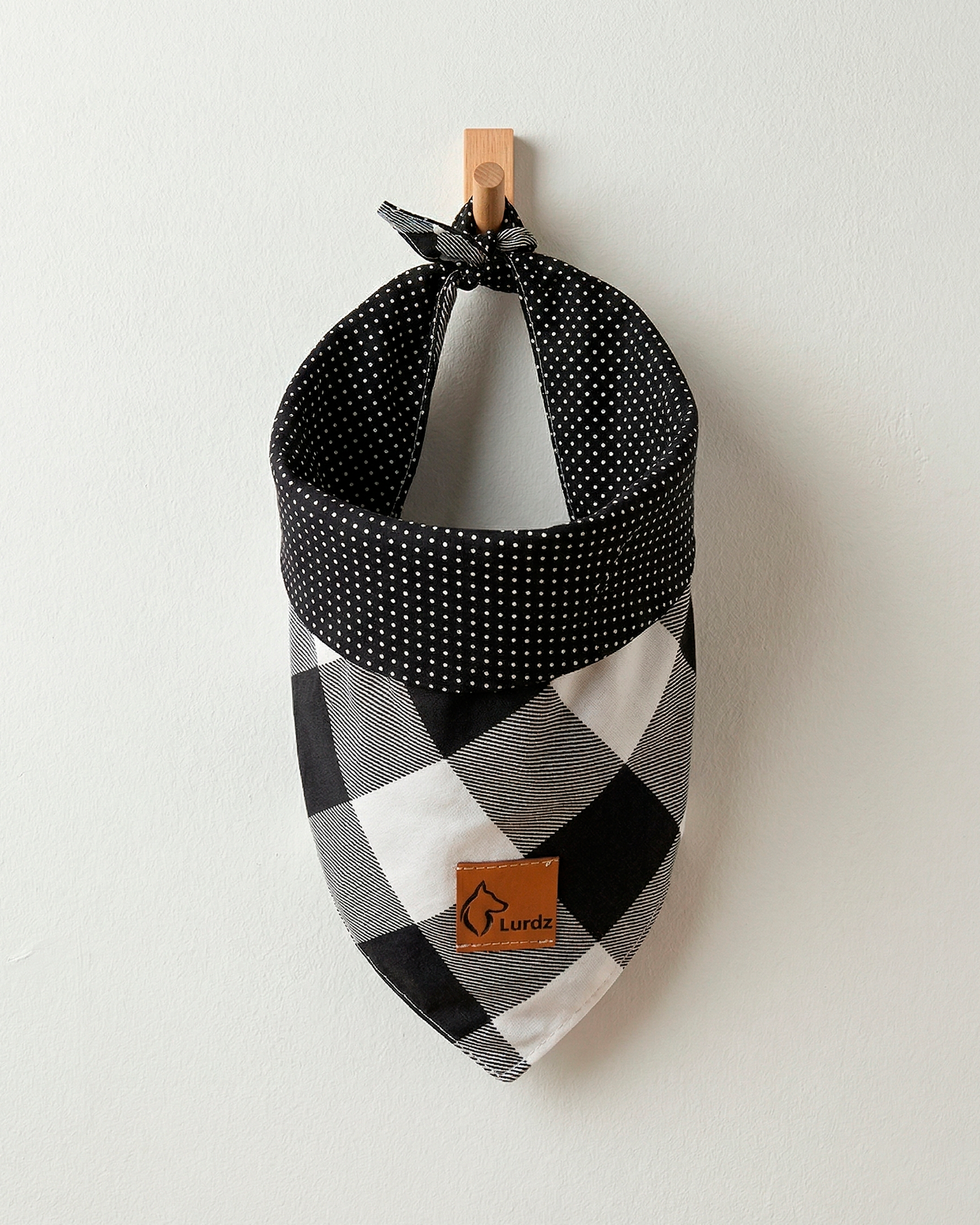 Bandana Xadrez Dupla Face Poá Preto e Branco